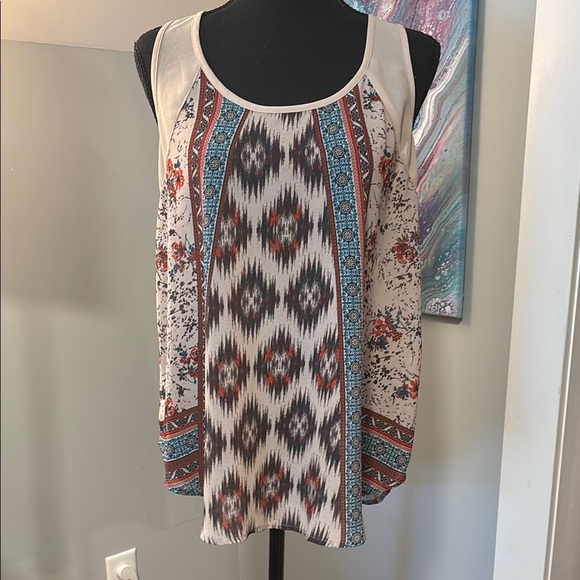 $5/25! Add 5 to bundle to get for $25 Eyelash Couture Cream and Blue Tank Top - Picture 1 of 4